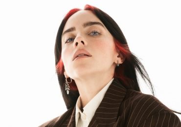 Billie Eilish trở lại bùng nổ với album ‘Hit Me Hard And Soft’