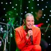 Nathan Lee ‘bắn’ tiếng Việt – Anh – Pháp – Hoa trong đêm nhạc phòng trà