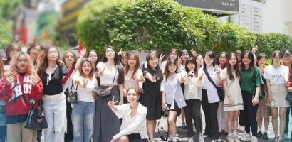 Fans 30 Anh trai họp mặt chuẩn bị ủng hộ Anh trai ‘Say Hi’ trước giờ lên sóng