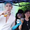 Fans Erik, Gin Tuấn Kiệt ‘chơi lớn’, mang xe đồ ăn đến trường quay tặng idol