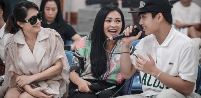 Dàn nghệ sĩ tất bật luyện tập live concert ‘Đóa hồng gai’ của Phương Thanh