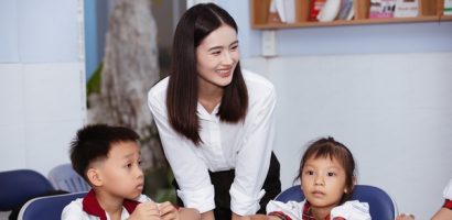 Hoa hậu Ý Nhi đi từ thiện ngay ngày đầu về nước