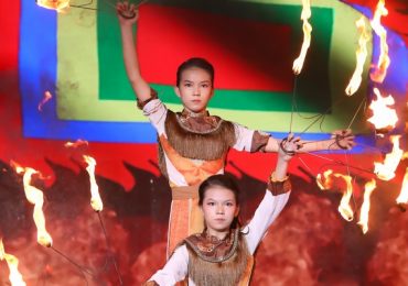 Kỳ tài lộ diện: Cặp đôi Song Thy tái hiện tinh thần yêu nước hào hùng của Hai Bà Trưng