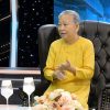 Nghệ sĩ Mỹ Lý khẳng định khổ giấy càng to, viết thư pháp càng khó