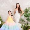Mẫu nhí Linh Nhi đọ thần thái kiêu kỳ cùng Hoa hậu Xuân Hạnh