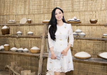 Hà Phương diện cây hàng hiệu hút mắt trên thảm đỏ ‘Hai Muối’