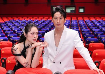 Diệp Bảo Ngọc sánh đôi bên Tuấn Trần tại buổi ra mắt ‘Làm giàu với ma’ ở Hà Nội
