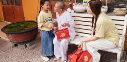 Trà Ngọc Hằng thiện nguyện mừng tuổi mới con gái