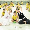 Diệp Lâm Anh và Bùi Quỳnh Hoa nấu ăn, ca hát nhảy múa cùng các em nhỏ