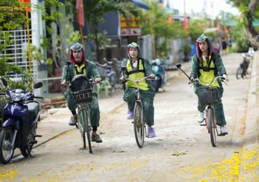 Hoa hậu Tiểu Vy hóa ‘cá sấu’, loạng choạng khi lái xe đạp