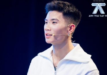 Profile ấn tượng của giám khảo ‘không xương’ chiếm spotlight tại ‘Anh trai Say Hi’