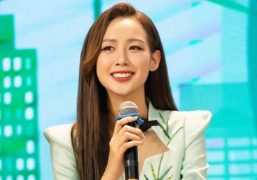 Bảo Ngọc cùng Tuấn Ngọc ‘bắn’ tiếng Anh tại Hội nghị Thanh niên Việt Nam về Khí hậu 2024
