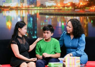 Điều con muốn nói: Bé trai 12 tuổi tủi thân vì mẹ thiên vị anh trai thiểu năng