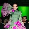 Minh Tú xúc động khi diễn thời trang tại Hà Nội