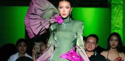 Minh Tú xúc động khi diễn thời trang tại Hà Nội