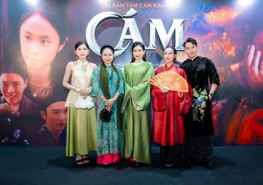 Đại gia đình Tấm Cám lộng lẫy xiêm y ‘đổ bộ’ thảm đỏ