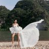 Thí sinh Miss Cosmo 2024 tỏa sáng với váy áo của NTK Lê Thanh Hoà