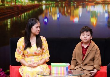 Điều con muốn nói: Bé trai cố tình hư, quậy để mẹ về nhà sớm
