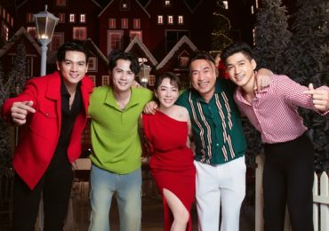 Dàn cast ‘Nụ hôn bạc tỷ’ tung bộ ảnh đón Giáng sinh rực rỡ