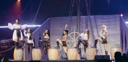 Mỹ Linh nhào lộn, Minh Tuyết gây bất ngờ vì hát bolero khi đu thang dây