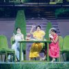 Thu Phương nhào lộn làm mới hit ‘Phố hoa’ của Cẩm Ly cùng Kiều Anh, Thảo Trang