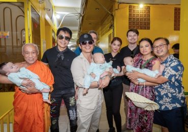 Trương Ngọc Ánh và đoàn phim ‘Dragonfly’ làm thiện nguyện dịp cận Tết
