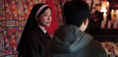 Song Hye Kyo tái xuất màn ảnh rộng với phim trừ tà ‘Nữ tu bóng tối’