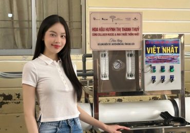 Hoa hậu Thanh Thủy trao máy lọc nước tại Bạc Liêu