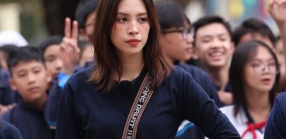 Tiểu Vy ‘khoe giọng’ cùng Viên Vibi ‘phục vụ văn nghệ’ trong ‘Biệt đội siêu sao’