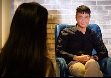 Đạo diễn Lê Hoàng chửi thẳng mặt cô gái ‘dại’ khi làm ‘tiểu tam’ 15 năm