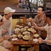 Trấn Thành, Quỳnh Lý ‘càn quét’ quán ốc của Ali Hoàng Dương