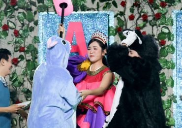 Sàn đấu ngôi sao: ‘Công chúa’ Nguyễn Duyên Quỳnh ‘đập’ Hồ Tuấn Phúc gãy búa