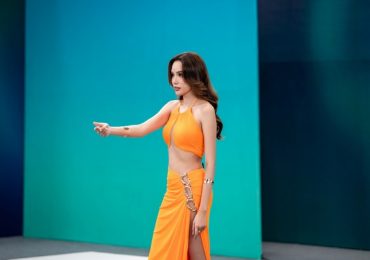 Lê Hoàng Phương và Vũ Thúy Quỳnh đối đầu căng thẳng trong thử thách catwalk bậc thang