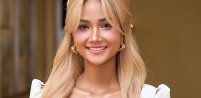 Hoa hậu H’Hen Niê hóa cô bé Cà Phê ngay tại gian bếp ở nhà