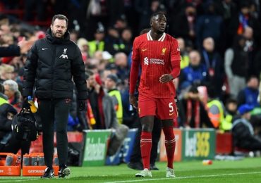Liverpool tổn thất nặng nề sau khi bị PSG loại ở Cúp C1 châu Âu