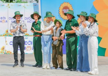‘Cuộc đời nở hoa’ đưa các cựu chiến binh thăm Dinh Độc Lập, Bảo tàng Chiến tích Lịch sử