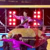 Diễn viên ‘Lật mặt 8’ mặc cổ phục Việt múa chiếu, múa chén cung đình Huế