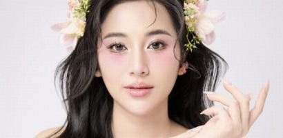 ‘Ngọc nữ bolero’ Tố My mặc đồ diễn đi bộ hơn 1km