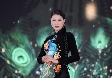 NTK Minh Châu quảng bá văn hóa Việt qua áo dài tại San Jose