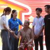 Lâm Vỹ Dạ bật khóc nức nở trong lần đầu dẫn dắt ‘Mái ấm gia đình Việt’