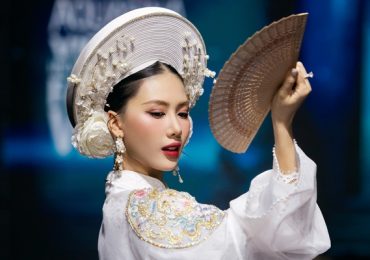 Bùi Quỳnh Hoa tiếp tục mang điệu múa ‘huyền thoại’ lên sàn catwalk