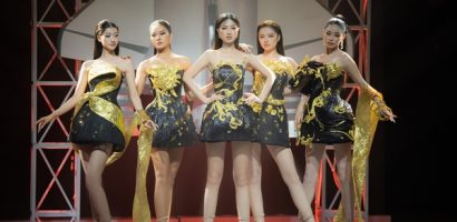 Top 45 Miss Cosmo Vietnam 2025 trình diễn tại show ‘Into The Cosmo – Invitation To The Moon’