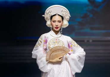 Bùi Quỳnh Hoa khoe thần thái đỉnh cao qua loạt show diễn thời trang