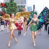 Thí sinh Miss Cosmo Vietnam 2025 rực rỡ diễu hành tại Nha Trang