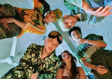 Anh trai Nicky ‘tự đứng trên đôi chân mình’ sau gần 1 thập kỷ debut