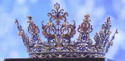 Vương miện đính kim cương và sapphire của Hoa hậu Biển Việt Nam Toàn cầu 2025