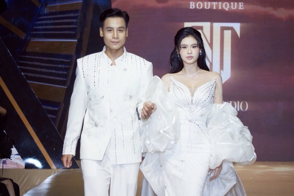 Trương Quỳnh Anh khoe nhan sắc kiêu sa tại sự kiện thời trang