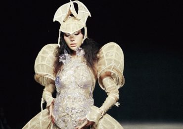 Minh Tú mở màn ấn tượng tại DEPA Fashion Show 2025