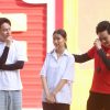 HURRYKNG khóc nức nở trước cô bé 2 lần mất đi cha mẹ do tai nạn giao thông