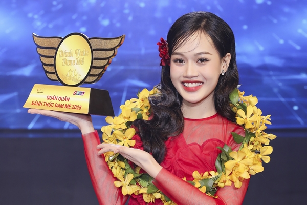Đang Đang lên ngôi Quán quân Đánh thức đam mê 2025